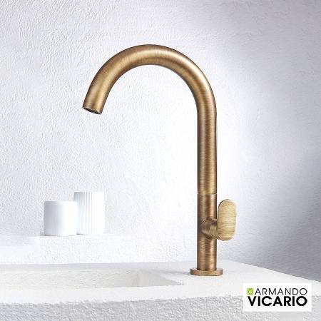 Μπαταρία Νιπτήρα Υψηλή με Βαλβίδα Clic-Clac Slim Vicario Antique Brass